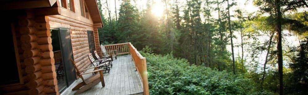 Adventure Inn Ely Bagian luar foto
